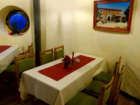 Gaststube im Turm